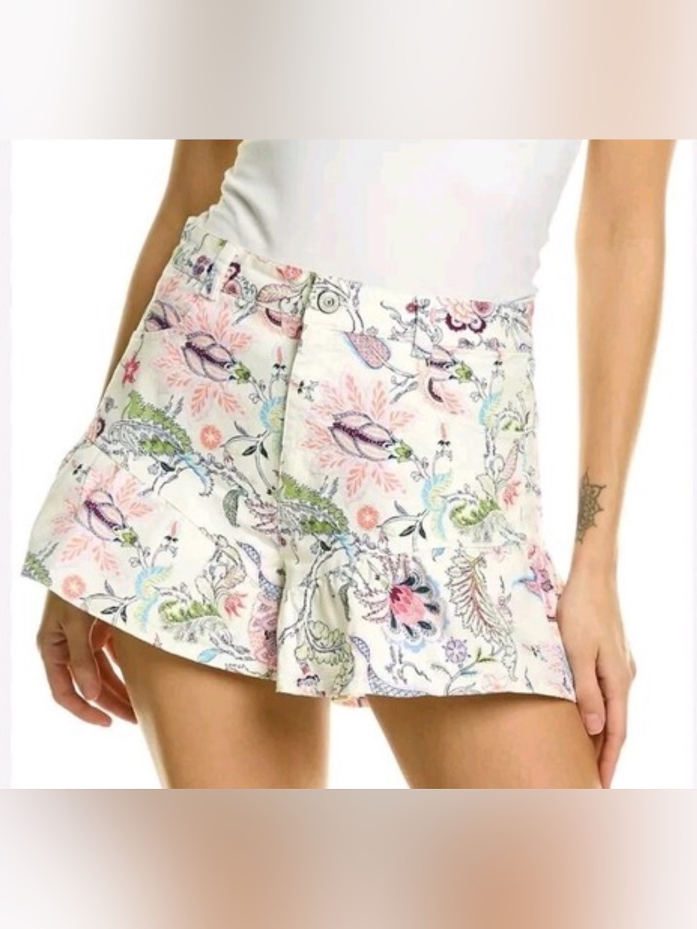 Cinq a Sept ruffled Short - size 2 NWT